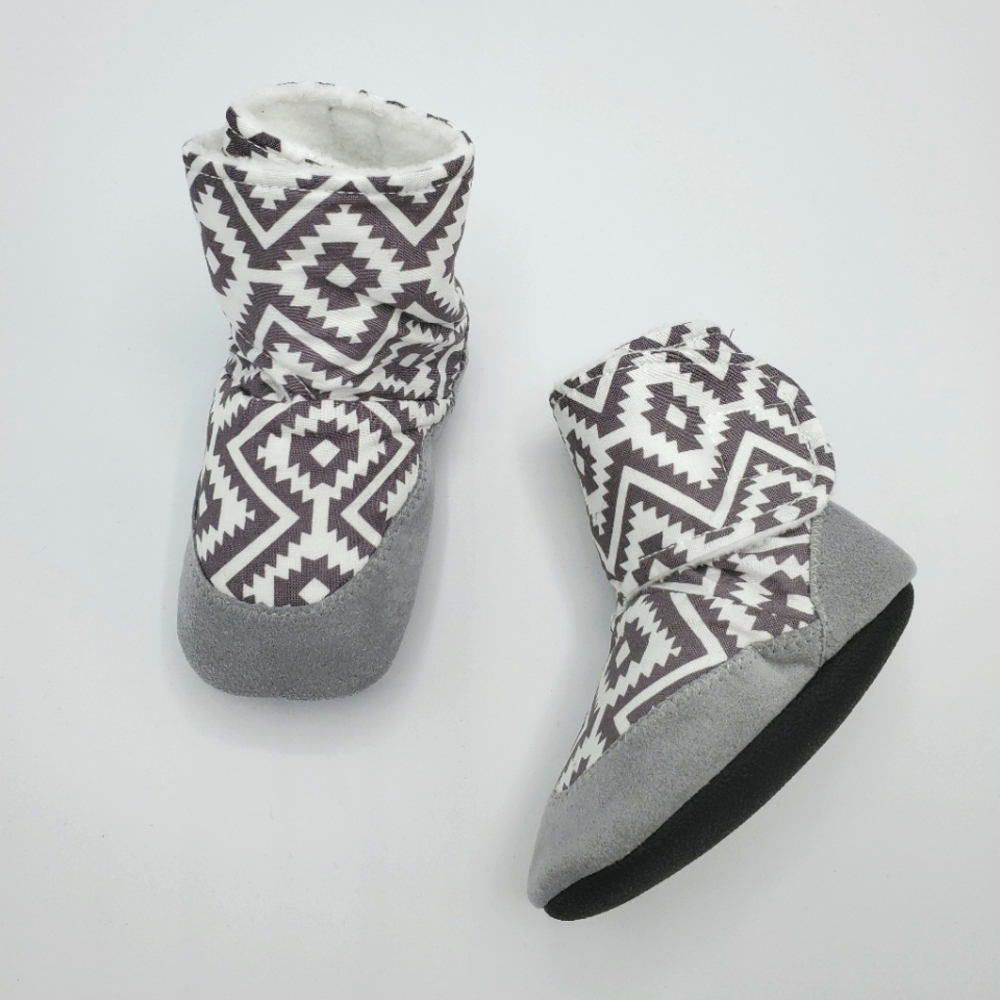 Baby and Toddler soft soled booties (indoor)